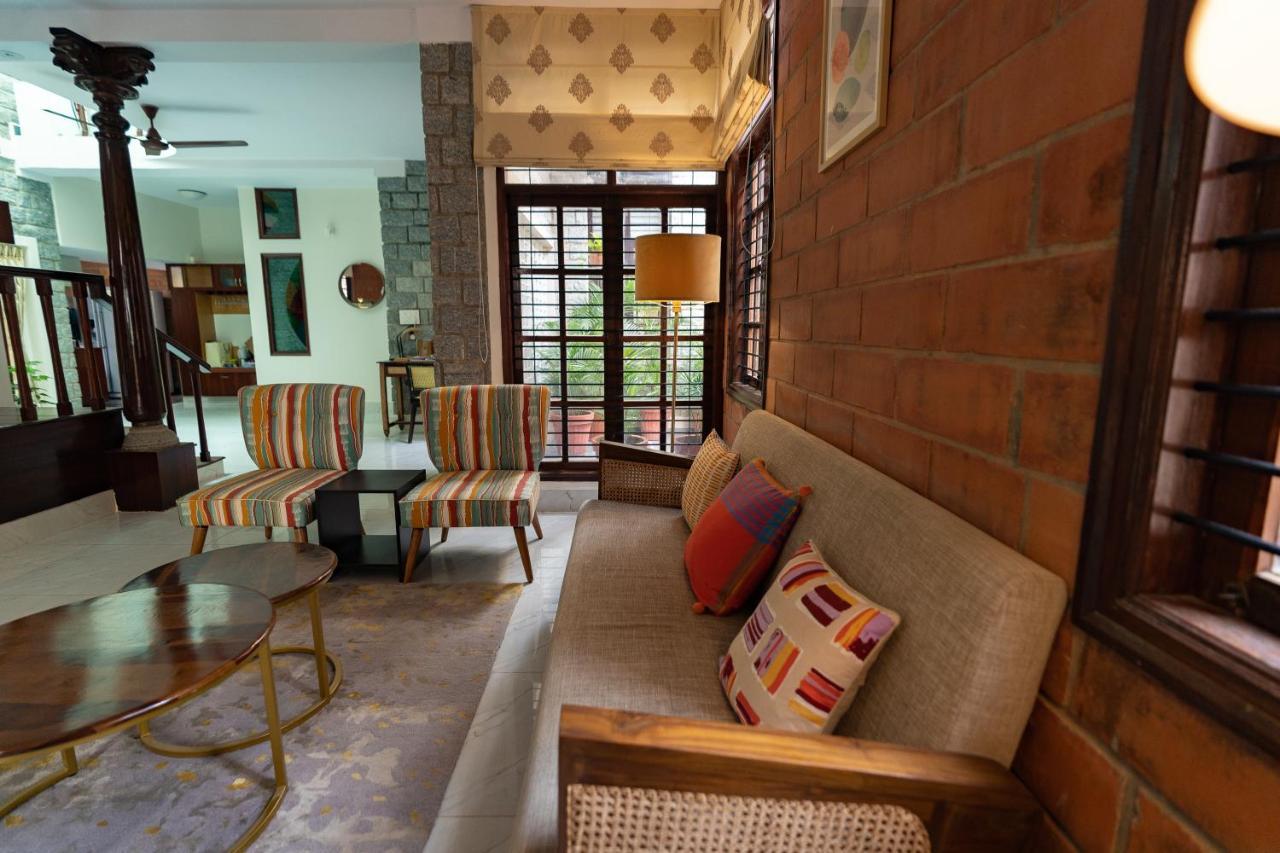 バンガロール Luho Stone House Bed & Breakfast エクステリア 写真