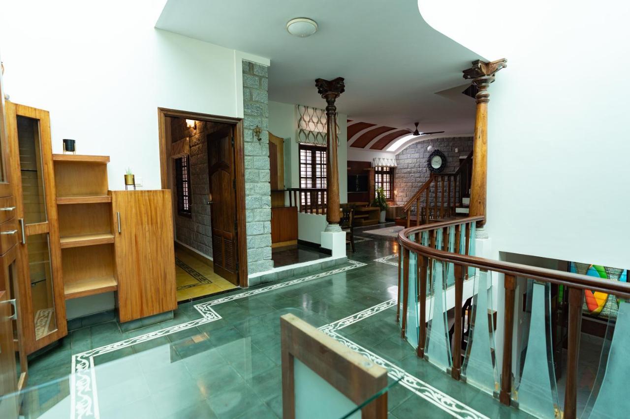 バンガロール Luho Stone House Bed & Breakfast エクステリア 写真
