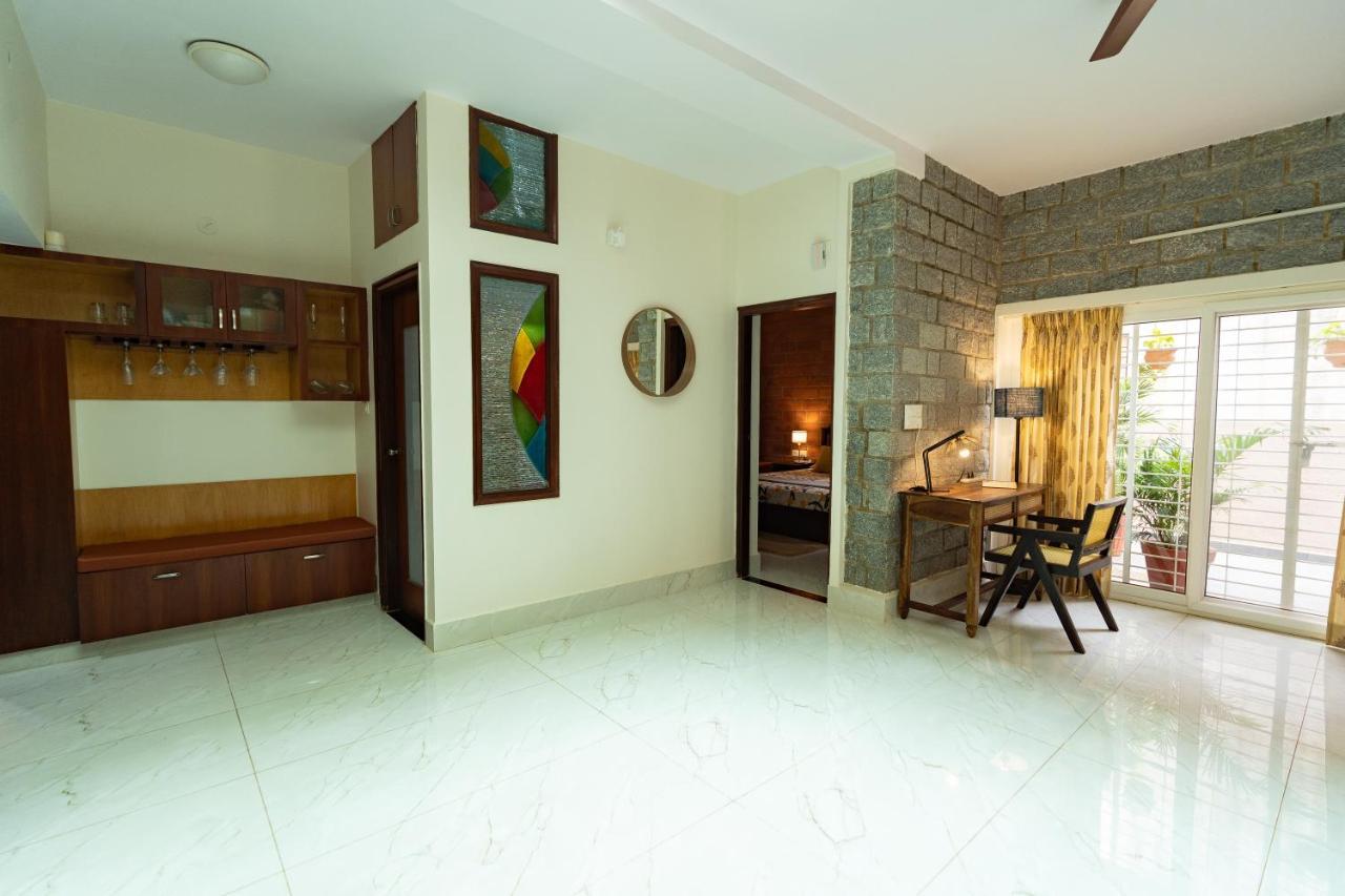 バンガロール Luho Stone House Bed & Breakfast エクステリア 写真